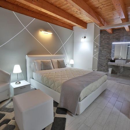 Villa Giulia Del Cavaliere Castrovillari Eksteriør bilde